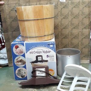 Rival Ice Cream Maker & Yogurt Freezer #8550 Wood Bucket 5 Qt. USA